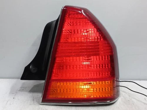Rear combination tail light (right) compatible with Hyundai Equus 2002, genuine OEM replacement part 924023B300