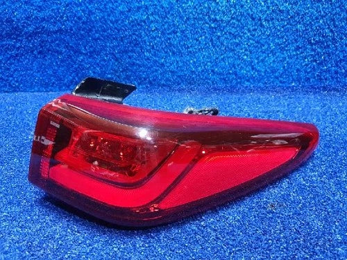 Rear combination tail light compatible with Hyundai Kona 2018 (passenger side/right) OEM 92402J9