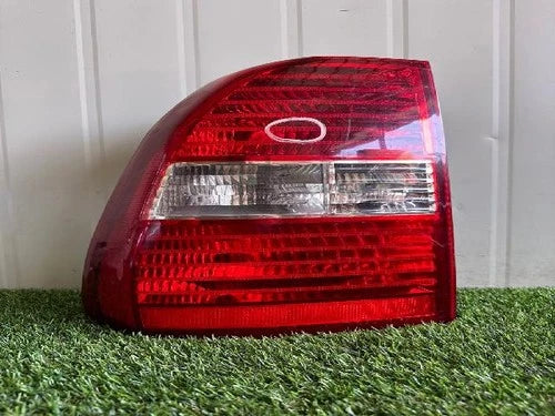 Rear combination tail light compatible with Kia Sportage 2007, genuine OEM replacement part 924011F001