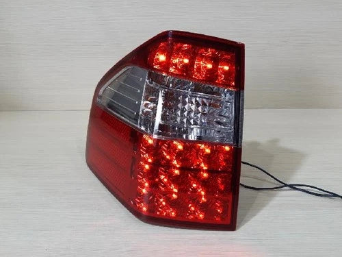 Left rear combination tail light compatible with Kia Borrego 2014, genuine OEM replacement part 924012J101