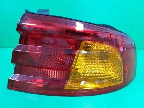 Rear tail light assembly Kia Optima 2000 OEM 92420 3C000