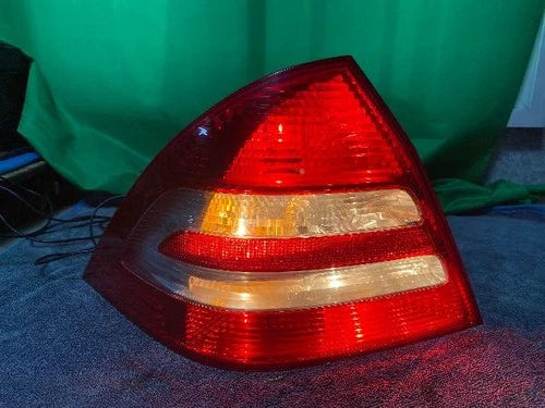 Left rear tail light assembly compatible with Mercedes Benz C240 2005, genuine OEM replacement part 203 820 33 64L