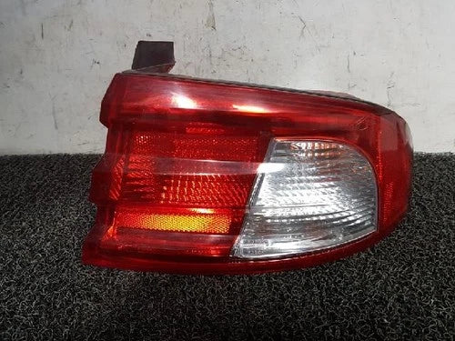 Luz trasera / calavera combinada derecha Kia 2003 OEM 92421 3C070