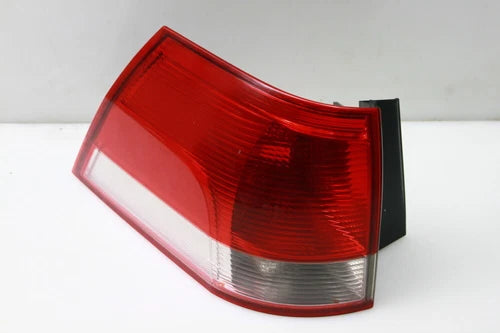 Rear Used OEM Tail Light - Vauxhall Opel Vectra C 2006 1.9 CDTI 13184022 Tail Light left