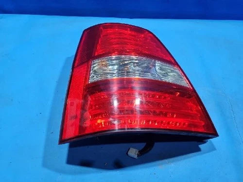 Left rear combination tail light assembly compatible with Kia Sorento 2009, genuine OEM replacement part 92401 3E540