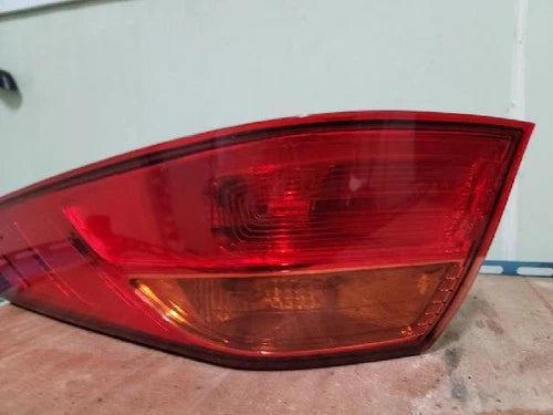 Rear combination tail light assembly (right) compatible with Kia K5 2015, genuine OEM replacement part 92402-2T500
