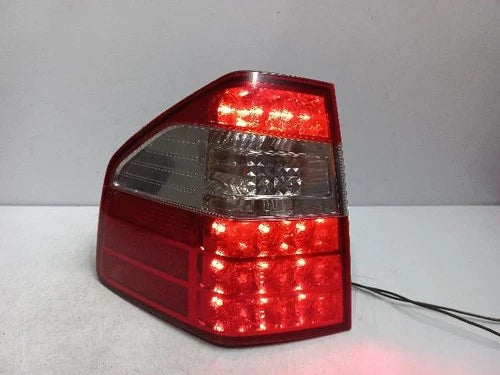 Left rear tail light assembly compatible with Kia Borrego 2014, genuine OEM replacement part 924012J101