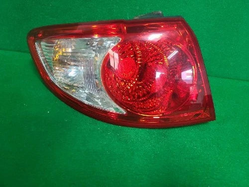 Left rear combination tail light assembly compatible with Hyundai Santa Fe 2007, genuine OEM replacement part 92401 2B000