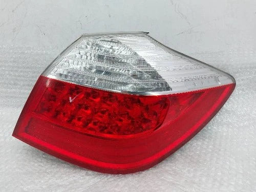 Rear combination tail light (right) compatible with Hyundai Genesis Coupe 2008, genuine OEM replacement part 92402-3M0