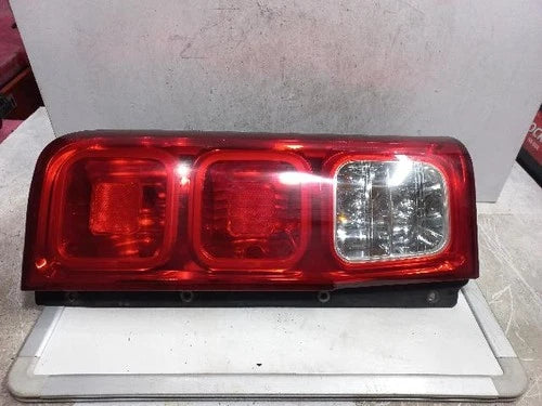 Kia 29 1997 Luz trasera / calavera combinada derecha OEM 924028R000