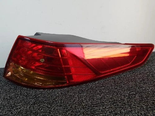 Right rear combination tail light assembly compatible with Kia K5 2013, genuine OEM replacement part 92402 2T000
