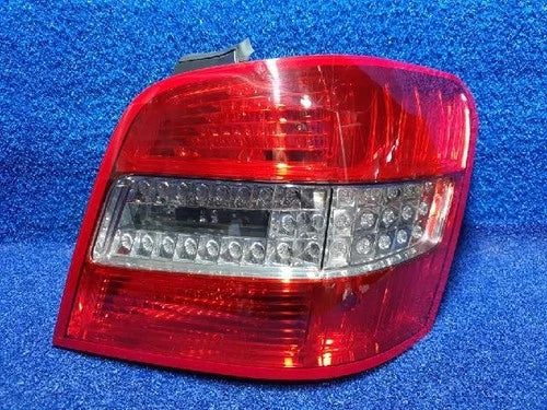 Rear tail light genuine Mercedes Benz GLK220 2011, OEM part number 2048202664