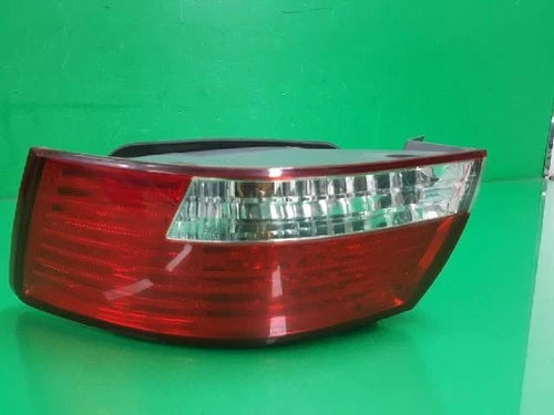 Right outer rear tail light assembly compatible with Hyundai NF 2008, genuine OEM replacement part 92402 3K500