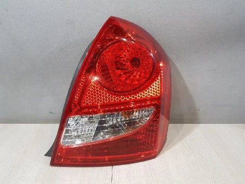 Right rear tail light assembly compatible with Hyundai Accent 2010, genuine OEM replacement part 924021E500