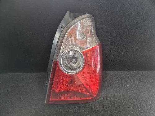 Right rear tail light assembly compatible with Hyundai Terracan 2004, RH OEM 92402, H1110
