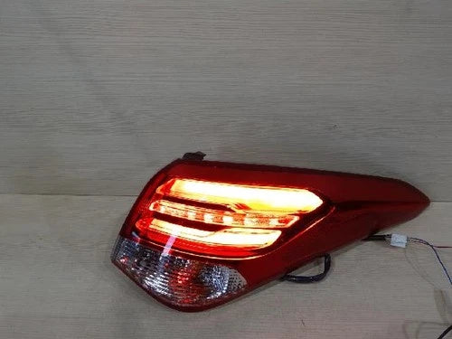 Used OEM Part - Combination Tail Light Assembly (outer right) compatible with Hyundai i40 2016, genuine OEM replacement part 924023Z610