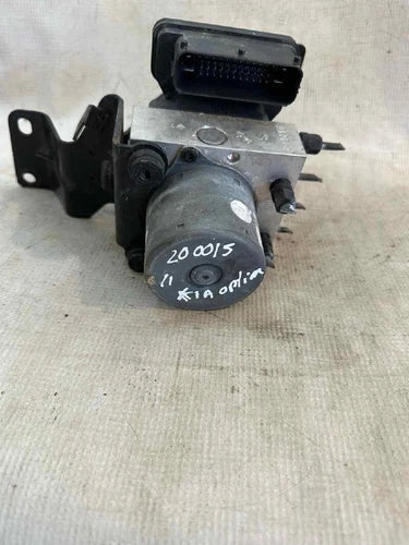 Bomba/Módulo ABS OEM usada para 2011-2013 Kia Optima 2.4L Hybrid - 2.4L