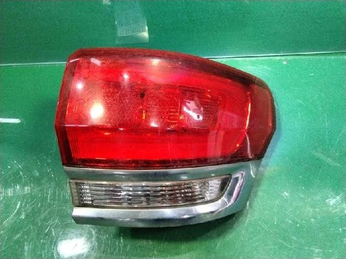 Right outer rear tail light assembly compatible with Jeep Cherokee KL 2018, genuine OEM replacement part 68110016AG