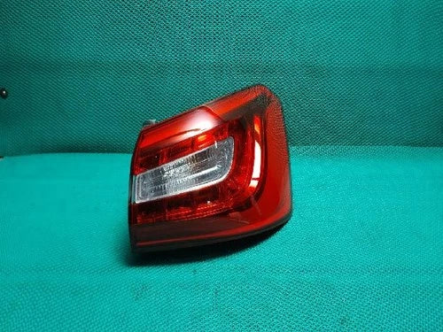 Right rear combination tail light assembly compatible with Kia Cadenza 2015, genuine OEM replacement part 92402E8000