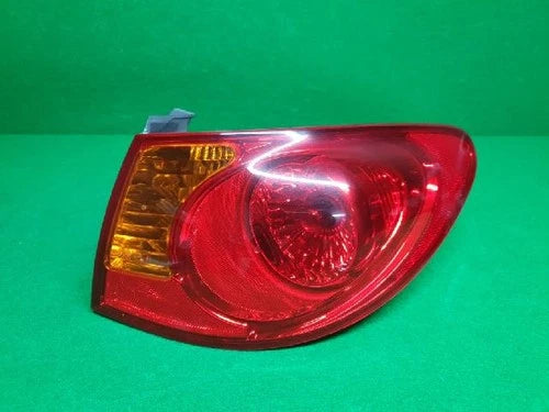 Rear combination tail light assembly Hyundai right (RH) outer OEM 92402 2H000