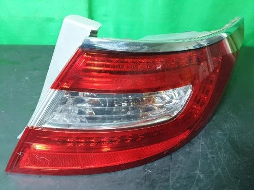 Right rear combination tail light (passenger side) outer Hyundai OEM 92404 3V000