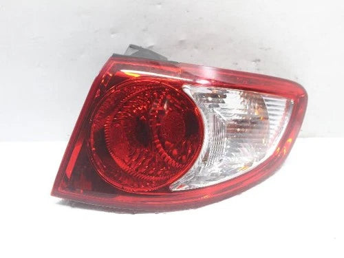 Right outer rear tail light assembly compatible with Hyundai Santa Fe 2007, genuine OEM replacement part 92402 2B000