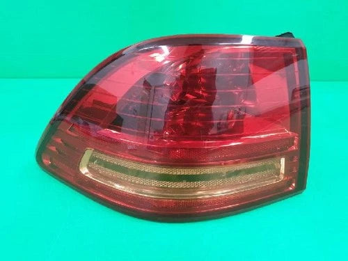Rear tail light assembly compatible with Kia D-LEV 2007, genuine OEM replacement part 92401 2G005