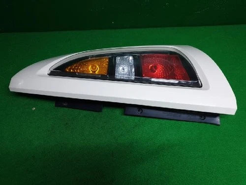 Used OEM Part - light assembly/tail lights rear combination compatible with Kia Soul 2010, genuine OEM replacement part 92420 2K000