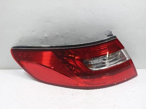 Left outer rear tail light assembly compatible with Hyundai Azera 2015, genuine OEM replacement part 92403 3V000