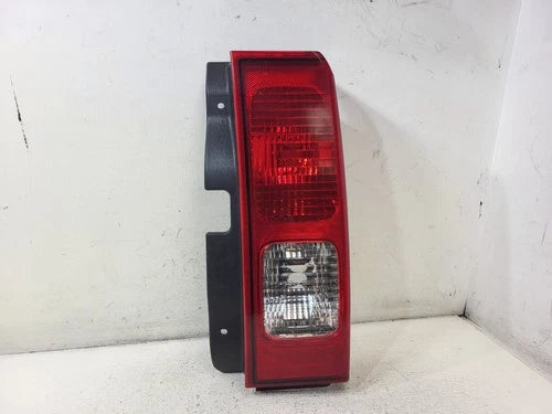 Luz trasera / calavera OEM usada para 2006-2008 Hummer H3 Passenger RH - RH Passenger