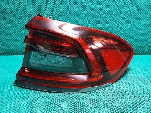 Rear combination tail light (right) compatible with Hyundai Azera 2019, genuine OEM replacement part 92402G8010