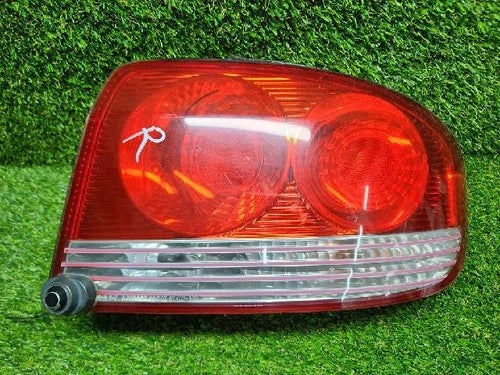 Right rear combination tail light assembly (RH) outer compatible with Hyundai Elantra 2002, OEM 92402 3D100