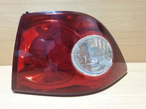 Refacción OEM Usada - Conjunto de luces traseras / calaveras combinadas Kia 2006 OEM 92402 2G005