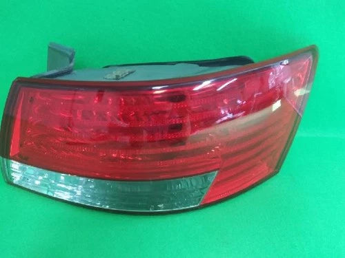 Right outer rear tail light assembly compatible with Hyundai NF 2012, OEM 92402 3K540