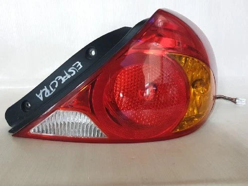 Kia Spectra 2003 Right rear combination tail light assembly OEM 0K2N1 51150A