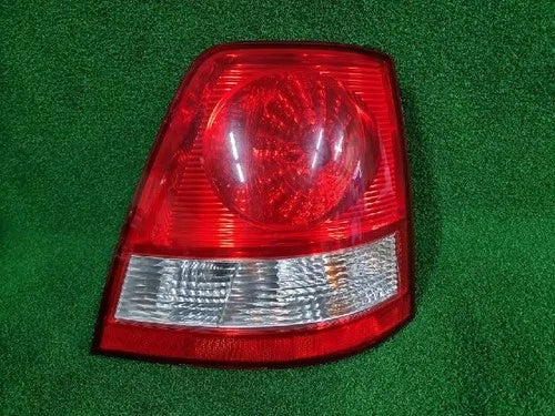 Right rear tail light assembly compatible with Kia Sorento 2004, RH OEM 92402, 3E000