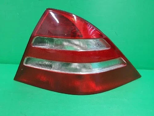 Right rear tail light assembly (passenger side) compatible with Mercedes Benz, OEM A2208200264