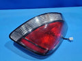 Refacción OEM Usada - Conjunto de luces traseras / calaveras combinadas para Kia Rio 2006, OEM 92402 1G200