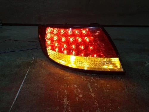 Left rear tail light assembly compatible with Hyundai Azera 2006, genuine OEM replacement part 92401-3L000