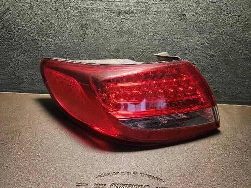Left rear combination tail light compatible with Hyundai Azera 2010, genuine OEM replacement part 92401 3L500