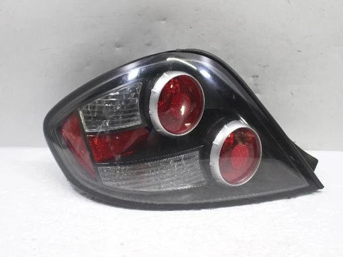 Left rear combination tail light assembly compatible with Hyundai Tiburon 2009, genuine OEM replacement part 92401 2C700
