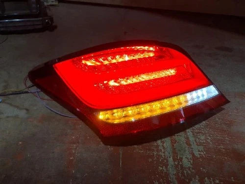 Left rear tail light assembly compatible with Hyundai Equus 2014, genuine OEM replacement part 92401-3N500