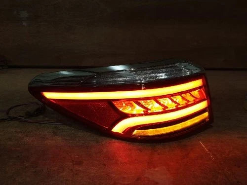 Left rear tail light assembly compatible with Kia K900 2015, genuine OEM replacement part 92401-3T500