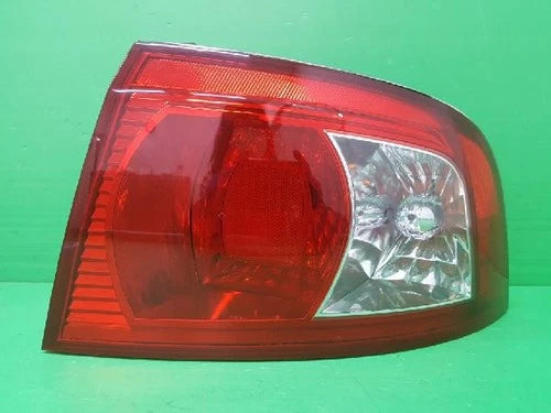 Right rear combination tail light Kia Optima 2003 OEM 924213C070