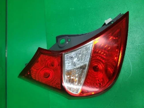 Left rear combination tail light assembly compatible with Hyundai Accent 2014, OEM 92401 1R200