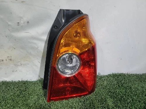 Right rear tail light assembly compatible with Hyundai Terracan 2001, genuine OEM replacement part 92402, H1010
