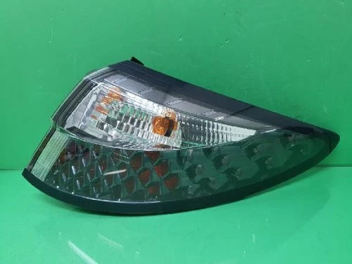 Renault Korea 2015 Combination Tail Light (right side/passenger side) OEM 26550 5237R