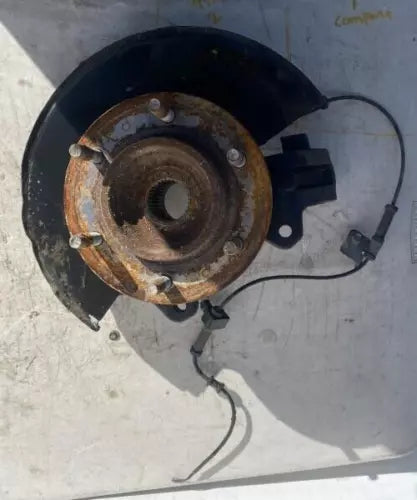 Refacción OEM usada OEM usada para 2006-2010 Hummer H3 Driver Left Front Spindle Knuckle Assembly W/o - LEFT Driver