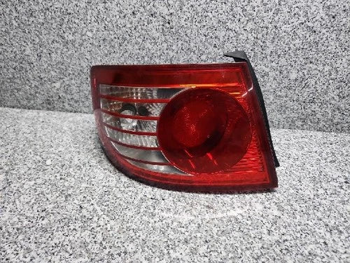 Left outer rear tail light assembly (combination) compatible with Hyundai Santa Fe 2010, genuine OEM replacement part 92401 2B500