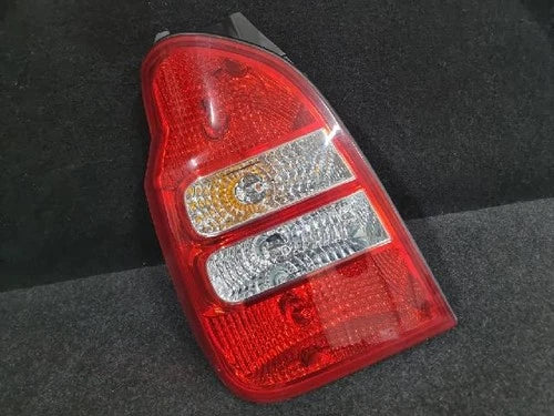 Left rear combination tail light assembly compatible with Hyundai Terracan 2006, genuine OEM replacement part 92401 H1510